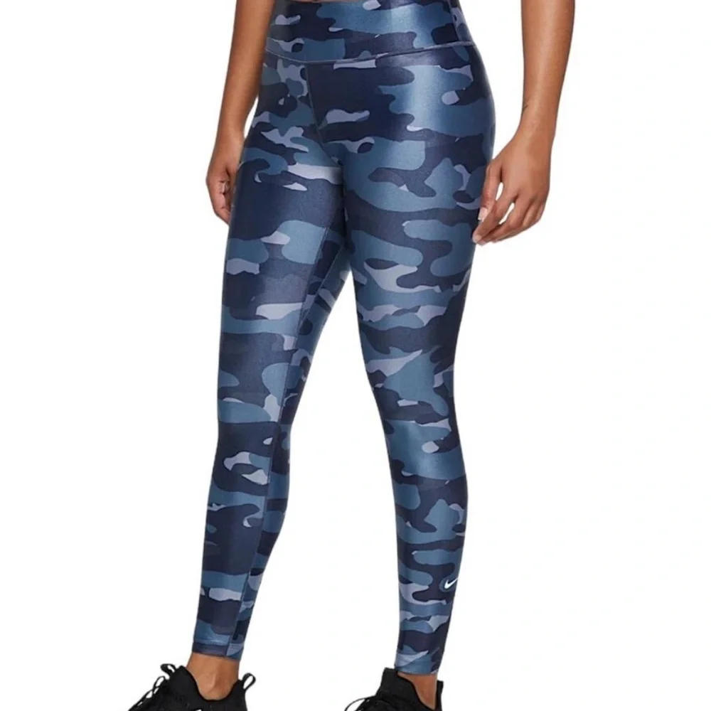 Nike One DRI FIT Tight Fit Mid Rise Full Length /Long  Blue Camo Leggings Sz M